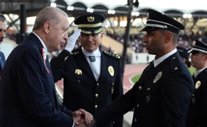 Cumhurbaşkanı Erdoğan'dan polis akademisi mezunlarına güçlü destek mesajı