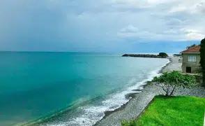 Olumsuz hava koşulları nedeniyle birçok sahilde denize girmek yasaklandı