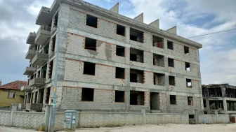 Isparta’da işçi asansör boşluğuna düşerek hayatını kaybetti