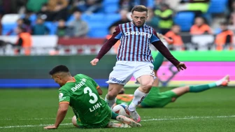 Trabzonspor Alanyaspor'u 4-3 yenerek galibiyet serisini sürdürdü