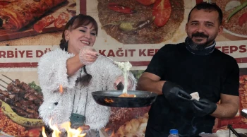 Ankara'da davul zurna eşliğinde "Peynir ve Kahvaltı Festivali" başladı