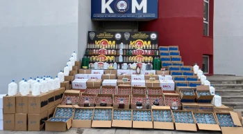 Adana'da sahte içki operasyonu: Milyonluk mallara el konuldu