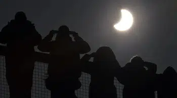 Yeni Zelanda, 850 yıl aradan sonra tarihi güneş tutulmasına hazırlanıyor!