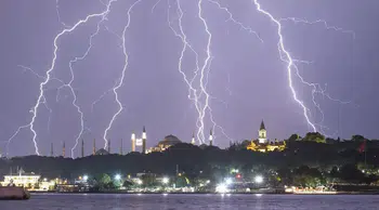 İstanbul'da sağanak yağış bekleniyor, sıcaklıklar 45 dereceye yükselebilir!