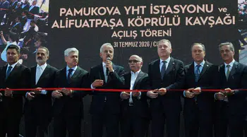 PAMUKOVA YHT İSTASYONU VE ALİFUATPAŞA KÖPRÜLÜ KAVŞAĞI TÖRENLE AÇILDI
