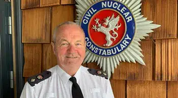 İngiltere'de 47 Yıllık Polislik Kariyeri Sona Erdi: Graham Bell Emekli Oldu
