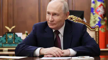 Kremlin'den kabine açıklaması: Putin ile bakanlar arasında kesintisiz iletişim