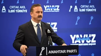 Yavuz Ağıralioğlu'ndan dikkat çeken ilahi yorumu: Hacılar Hû Der Allah diyemez hale geldi