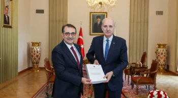 TBMM Başkanı Kurtulmuş, yapay zeka komisyonu üyelerini kabul etti