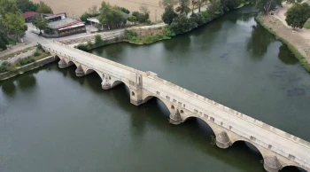 Tunca Nehri taştı: Tarihi Kırkpınar Er Meydanı sular altında