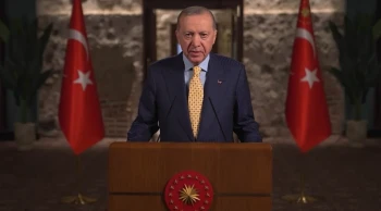 Cumhurbaşkanı Erdoğan: Türkiye emin ellerde, hedeflerimize kararlılıkla ilerliyoruz