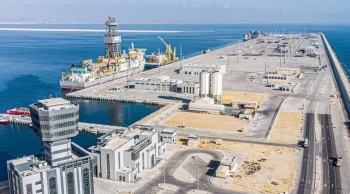 Umman'daki Duqm Ticari Limanı'na insansız hava aracı saldırısı