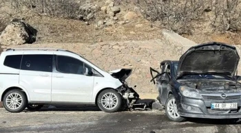 Bingöl'de feci kaza: 2 ölü, 3 yaralı! Soruşturma başlatıldı