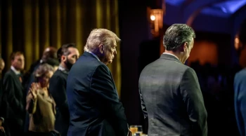 Trump'tan İran'a sert uyarı: Müzakereler çökerse enerji tesisleri hedefte