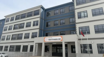 Şimdi de Mersin'de bir öğrenci silahla yakalandı