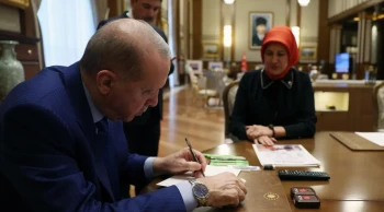 Cumhurbaşkanı Erdoğan, Türk Kızılay’a kurban bağışında bulundu