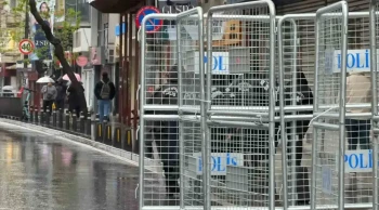 Taksim'e çıkan tüm yollar çelik bariyerlerle kapatıldı