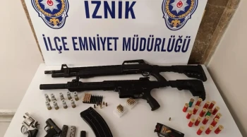 Bursa’da 10 adrese eş zamanlı baskın, silah ve mühimmat ele geçirildi