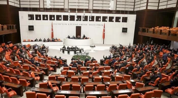 Torba yasa teklifi yasalaştı. Emniyet, basın ve taksicileri ilgilendiriyor
