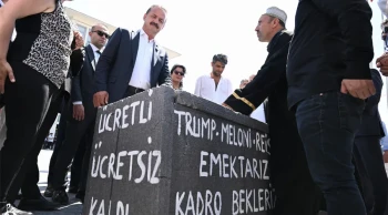Yavuz Ağıralioğlu'ndan öğretmenlere destek çağrısı: Faize bulduğunuz parayı onlara da bulun!