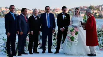 İsmail Yüksek ve Esen Matraş hayatlarını birleştirdi, düğünde Fenerbahçe camiası buluştu