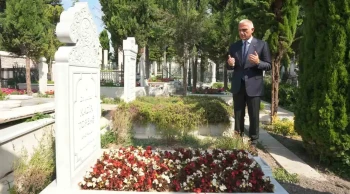 Kültür ve Turizm Bakanı Ersoy tarih dünyasının önemli isimlerini Fatih Külliyesi'nde andı
