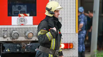St. Petersburg'da dev depo alevlere teslim oldu