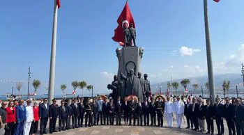 İskenderun'da 30 Ağustos coşkusu: Anıt Meydanı'nda anlamlı tören