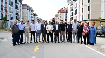 Zafer Mahallesi'nde istişare toplantısı: Başkan Taşkın ve Vekil Babacan yeni konutlarda vatandaşlarla buluştu