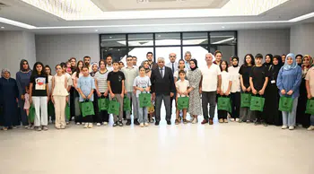 Yeşilyurt'ta eğitimde gurur tablosu: Ücretsiz kurslarla sınavlara hazırlanan öğrenciler ödüllendirildi