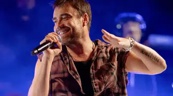 Murat Dalkılıç, yaz sezonunda hızlı dönüş yaptı; sonbahar konserleriyle sahneye yeniden dönüyor!