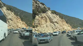 Kaputaş Plajı'nda trafik krizi: Turist akını otopark sorununu tetikledi