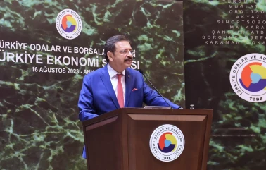 TOBB Başkanı Hisarcıklıoğlu: "Zor dönemden geçiyoruz ama mücadeleden vazgeçmiyoruz"