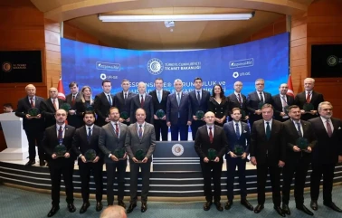 Bakan Ömer Bolat, Uluslararası Rekabet Zirvesi'nde Konuştu