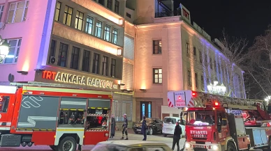 Ankara'da tarihi TRT Radyo binasında patlama sesleri paniğe yol açtı