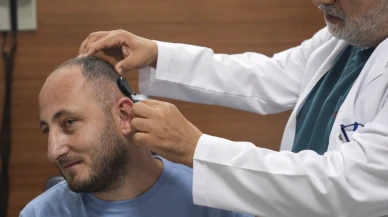 Emrah Altun’un 30 yıllık sessizliği biyonik kulakla sona erdi