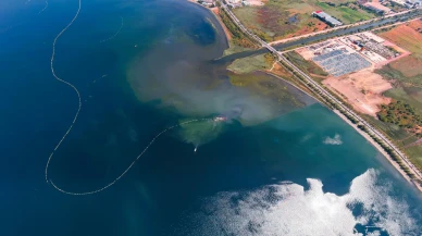 İzmit Körfezi’nde 1,6 milyon metreküp dip çamuru temizlendi