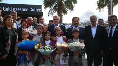 Gençlik ve Spor Bakanı Osman Aşkın Bak: Deprem turisti değiliz