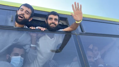 Gazze'ye dönen Filistinli esirler hüzün ve umutla karşılandı