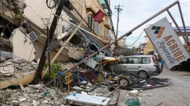 Filipinler açıklarında 7.6 büyüklüğünde deprem: Tsunami uyarıları ve panik başladı