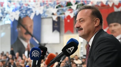 Yavuz Ağıralioğlu: Bir asrın bir çeyreğini tek partiye verdik