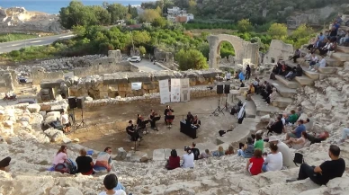 Antik tiyatroda MDOB orkestrasından büyüleyici konser