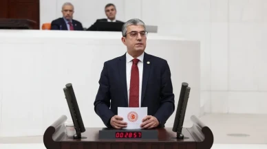 Gökhan Günaydın'dan çarpıcı eleştiri: "AKP, Avrupa'nın en modern havalimanını yıktı!"