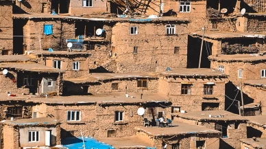 Tarihi taş evler ve sonbahar renkleri Bitlis’te buluştu