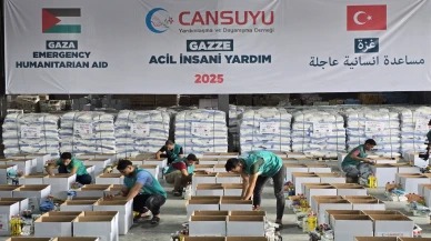 Cansuyu’nun 14 tırlık dev konvoyu Gazze’ye yola çıktı