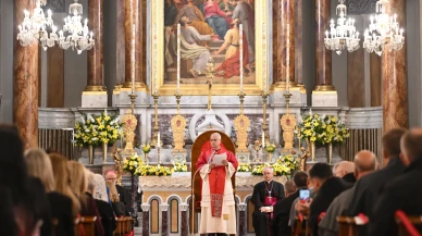 Vatikan lideri Kutsal Ruh Katedrali’nde: İstanbul programı başladı