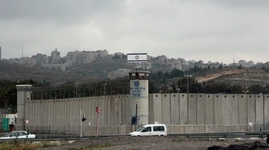 Haaretz: İsrail cezaevlerinde Filistinli esirler aç bırakılıyor