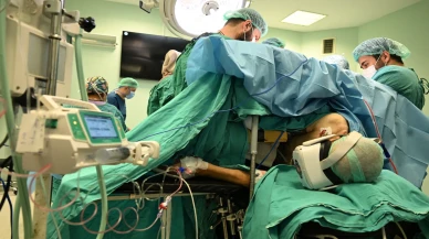 Kahramanmaraş’ta bir ilk: Ameliyat olurken Topkapı’da gezdi