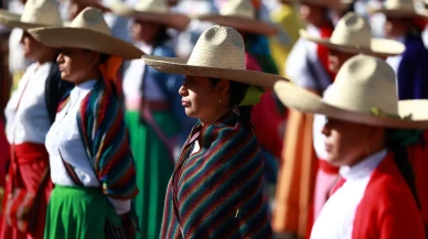 Meksika Devrimi 115 yaşında: Zócalo’da tarih yeniden canlandı