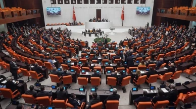 Komisyonda fabrika yangını protestosu: CHP'den liyakat eleştirisi